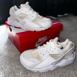 Nike Huarache Boys 1Y